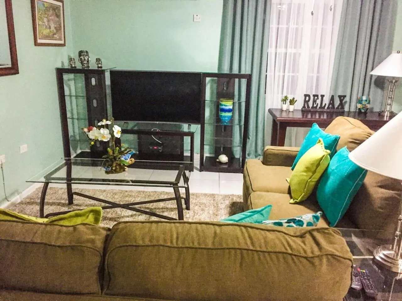 Guest Apartment At Halifax Kingston